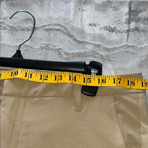 All in Motion Men's Beige Athletic Shorts Size 36 - Picture 5 of 14